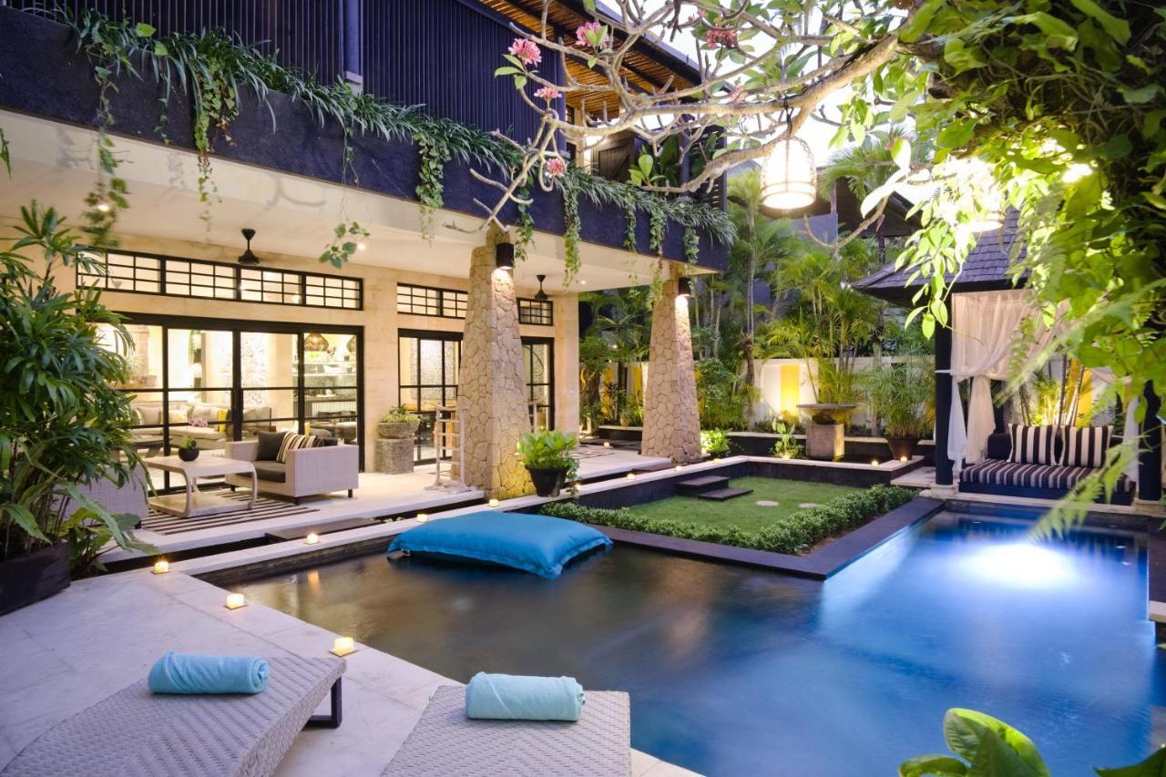 Amanputri Villa Seminyak Buitenkant foto