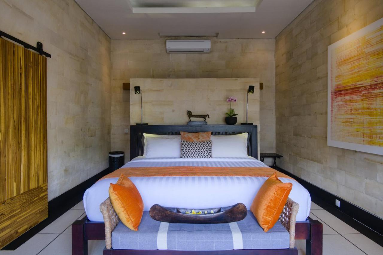 Amanputri Villa Seminyak Buitenkant foto