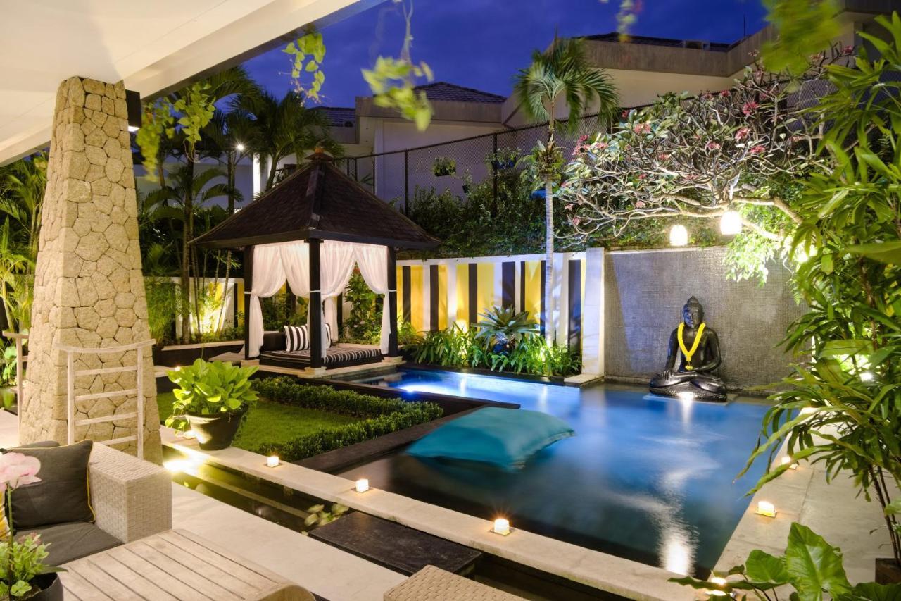 Amanputri Villa Seminyak Buitenkant foto