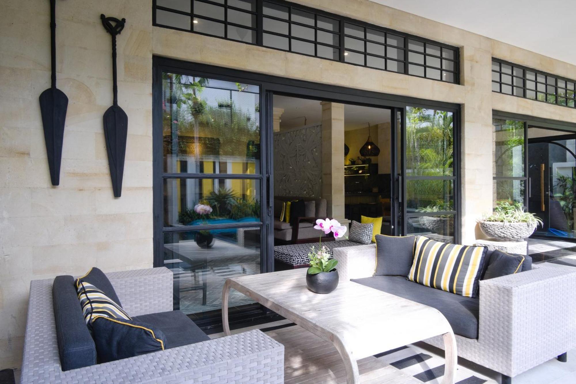 Amanputri Villa Seminyak Buitenkant foto