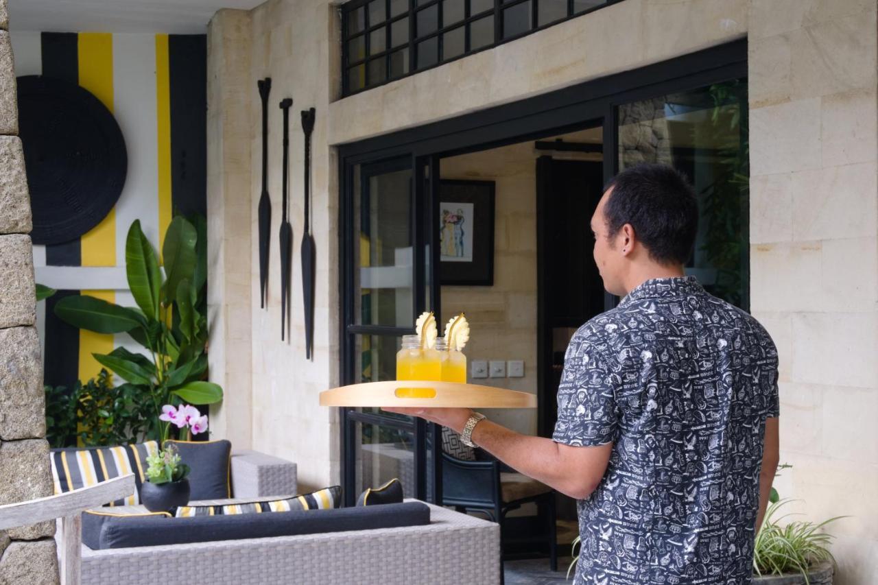 Amanputri Villa Seminyak Buitenkant foto