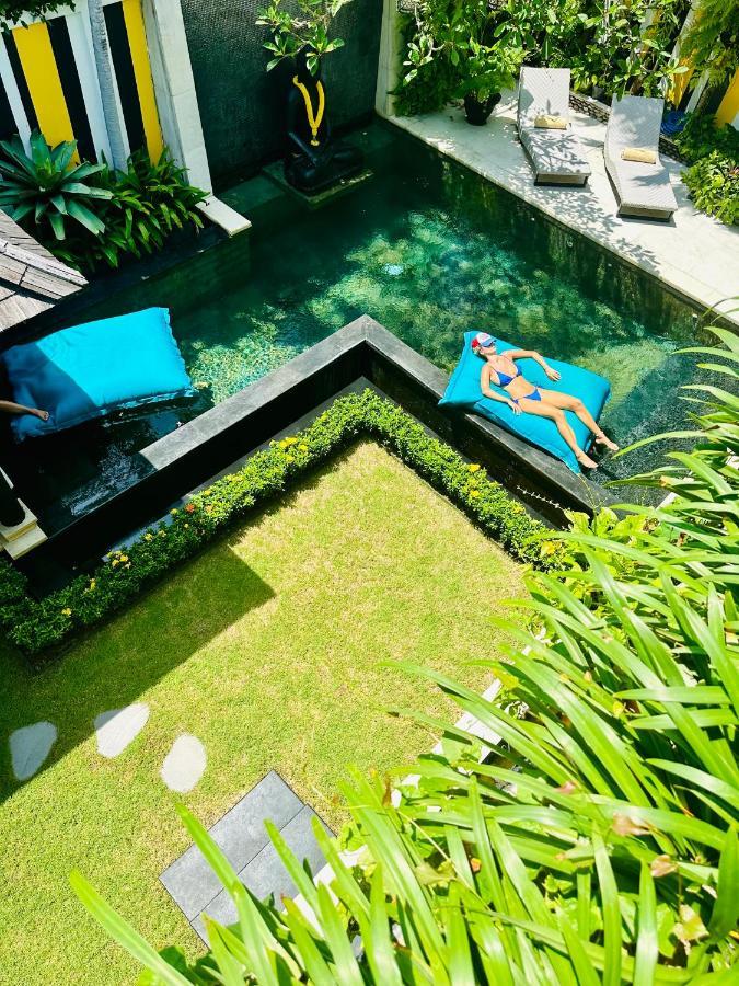 Amanputri Villa Seminyak Buitenkant foto